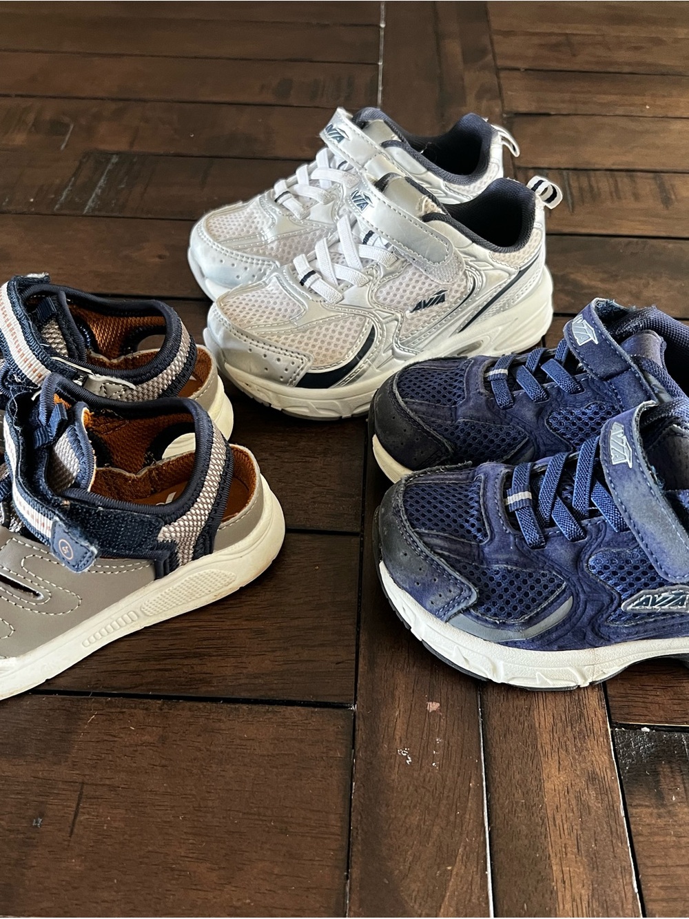 Lot of toddler sneakers - size toddler 9